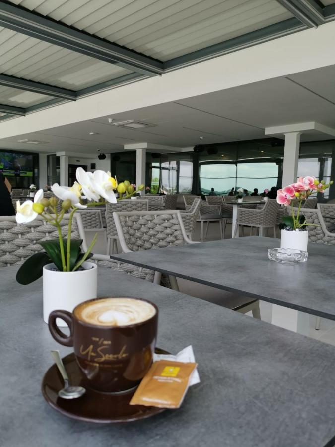 Hotel Delta 3 ทูลเซีย ภายนอก รูปภาพ