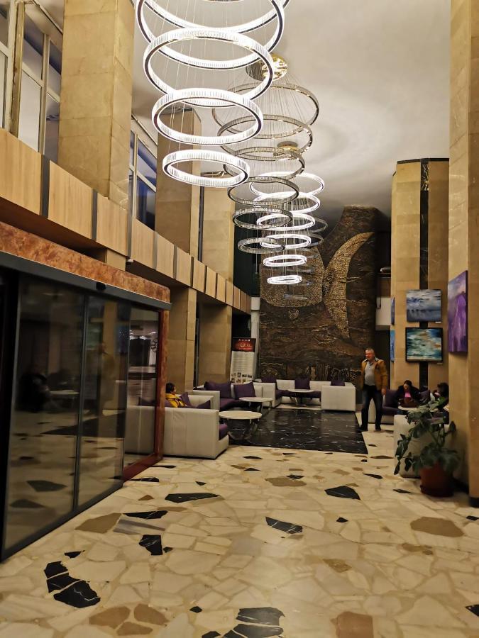 Hotel Delta 3 ทูลเซีย ภายนอก รูปภาพ