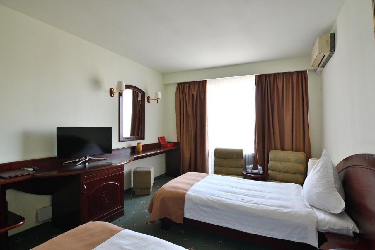 Hotel Delta 3 ทูลเซีย ภายนอก รูปภาพ
